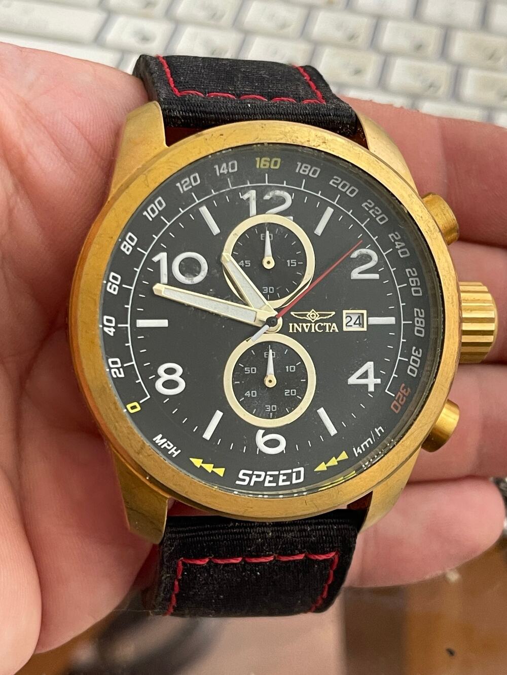 Invicta Aviator 19410 Men’s Chronograph Quartz Black Dial Gold Tone Watch